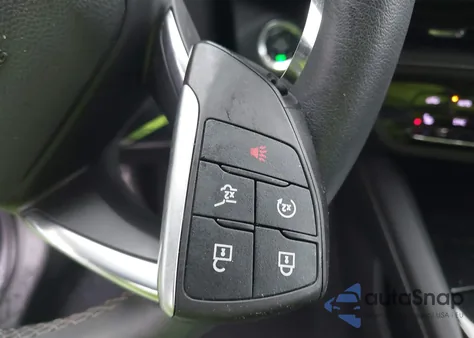 2021 Buick Envision Awd Essence z USA, uszkodzony, nr VIN LRBFZPR41MD056959